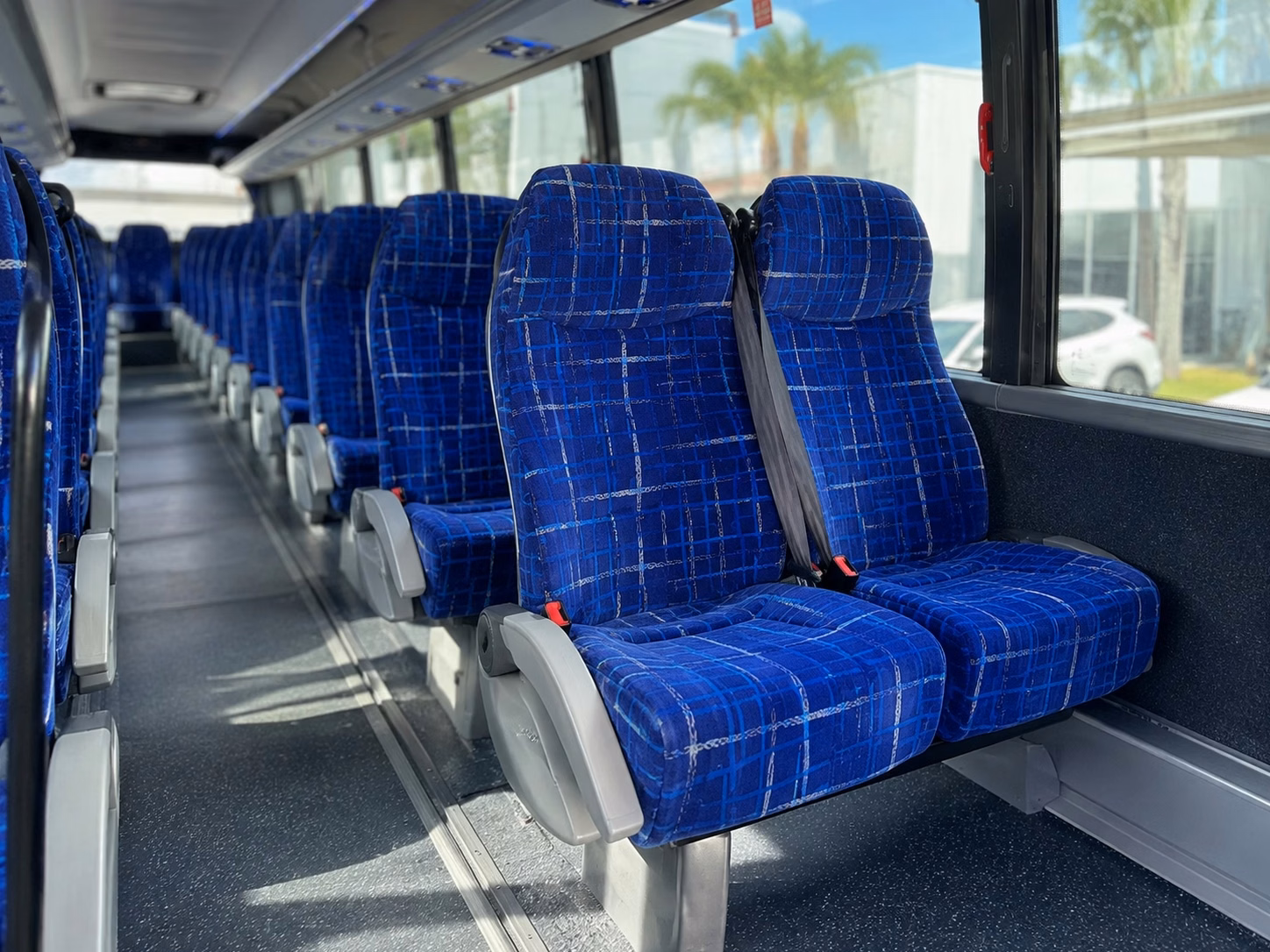 charter buses for large wedding guest groups arriving in columbia