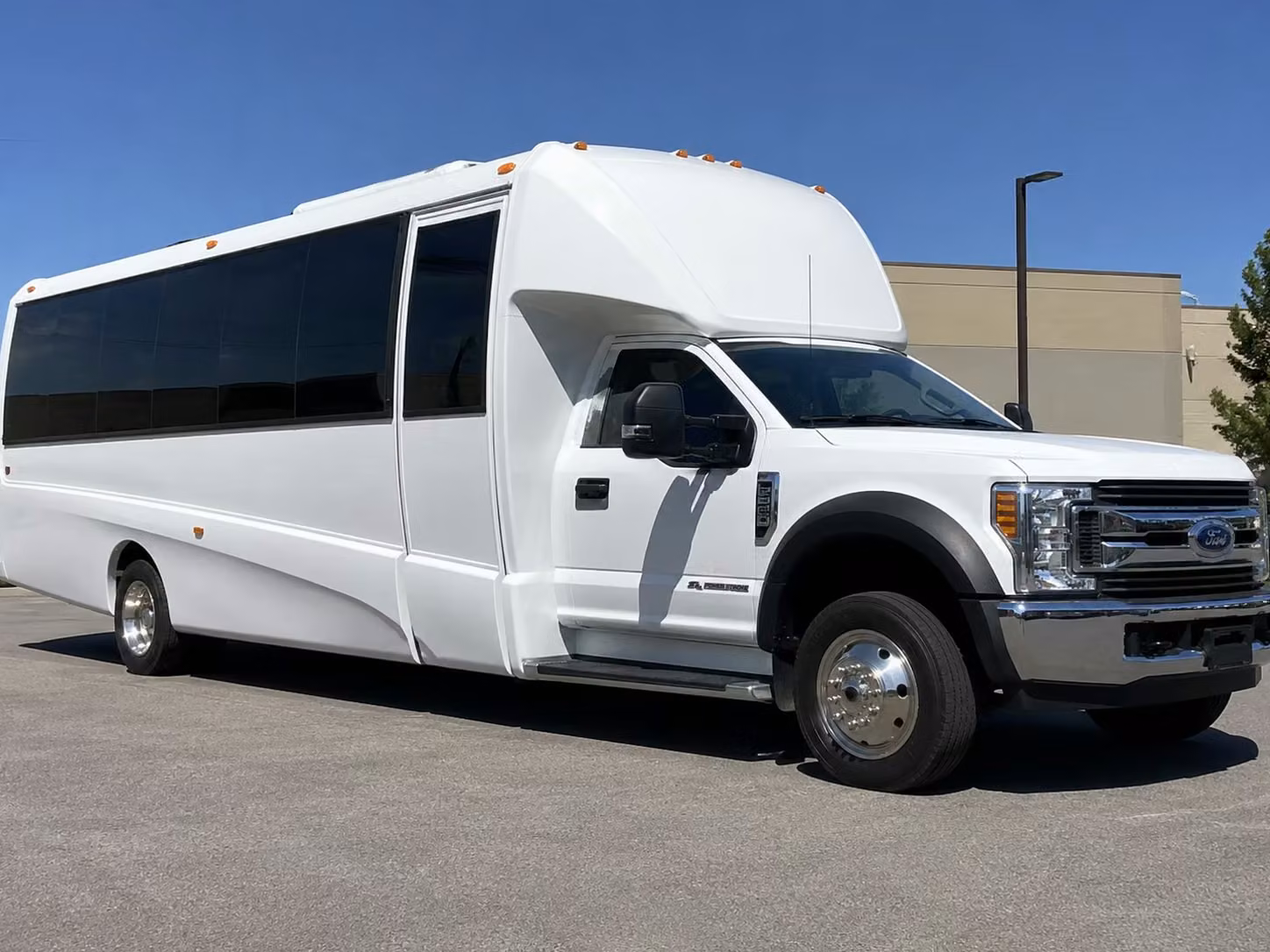 minibus rentals for smaller columbia prom squads